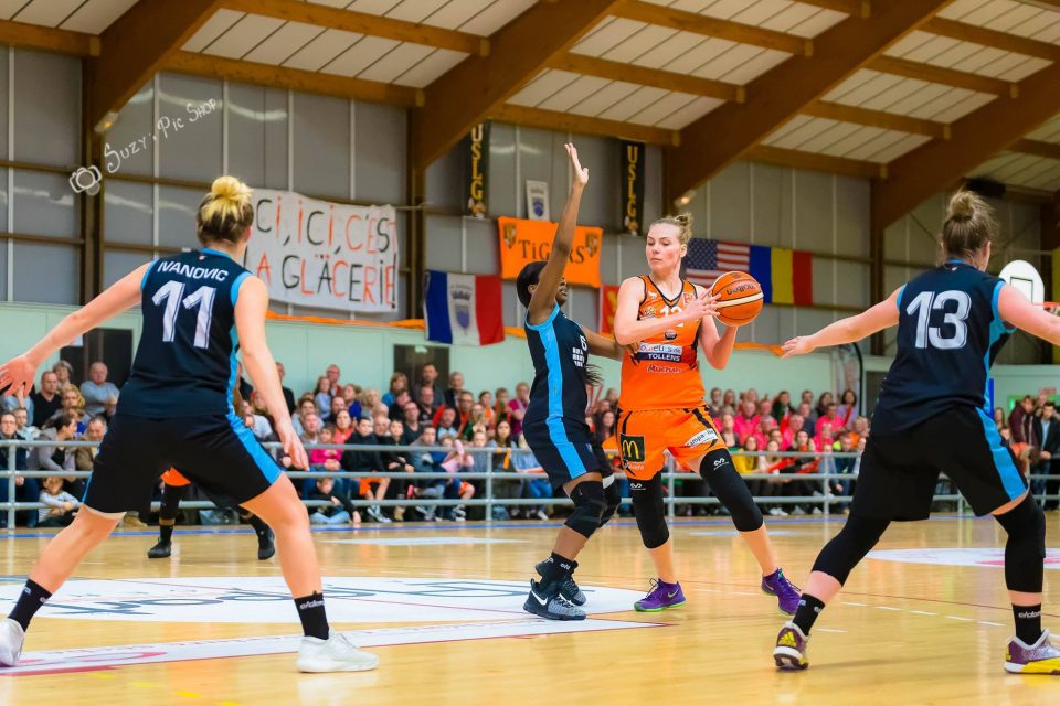NF1 : La Glacerie prend seul la tête des phases finales !