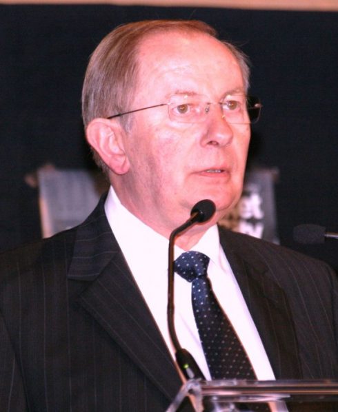 Bernard LOISON, ancien président du club de St Amand-les-Eaux, nous a quittés