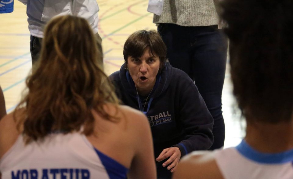 Ligue 2 : Agnès DENYS prolonge sur le banc d’Aulnoye-Aymeries jusqu’au mois de mars