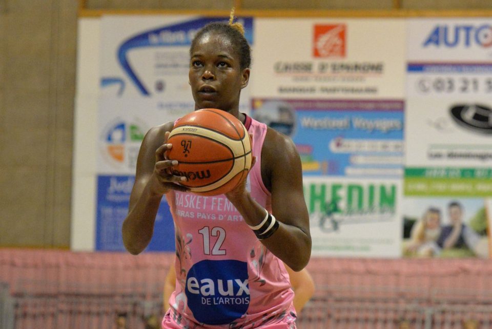 Ligue 2 : Résumé vidéo du match Arras – Montbrison