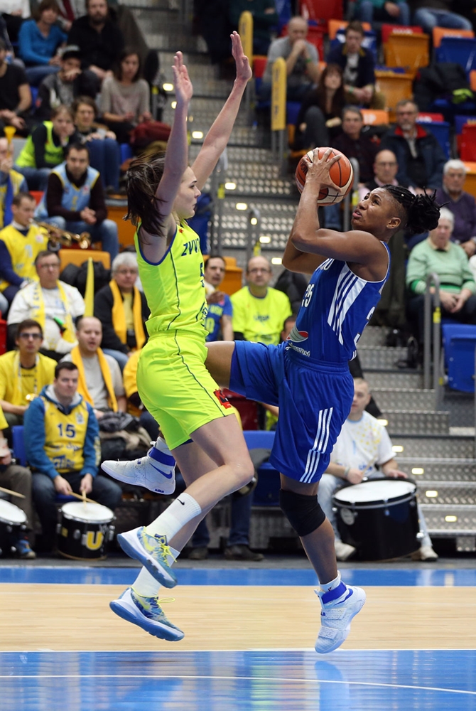 Russie : Koursk domine Ekaterinbourg et passe en tête