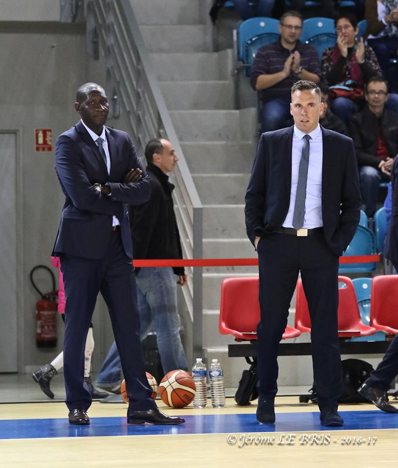 LFB : Etienne FAYE n’est plus le coach de Lyon, Gurvan MORVAN le remplace