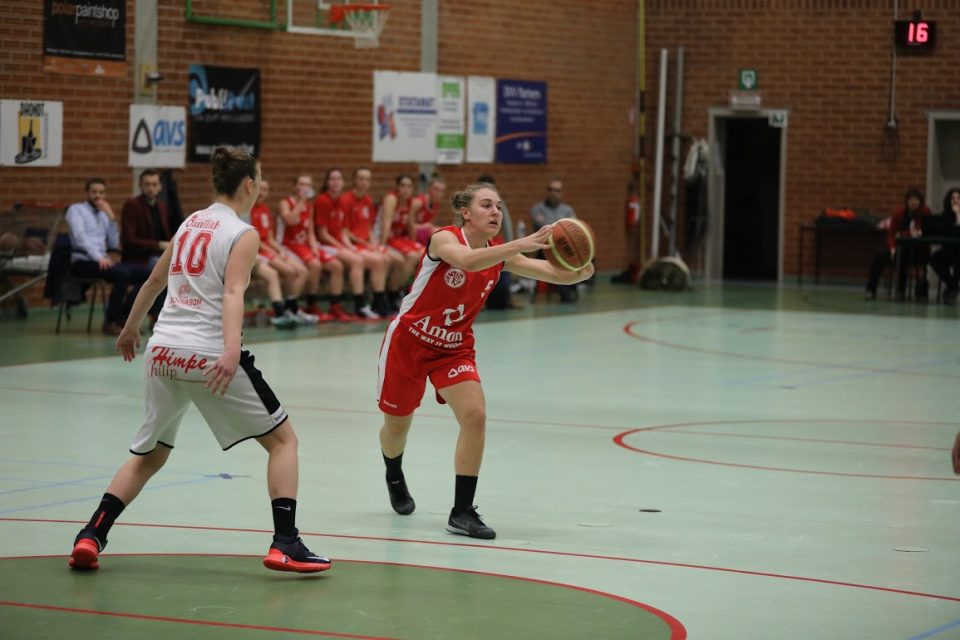 Belgique : Elise RAMETTE signe à Ste Catherine-Wavre