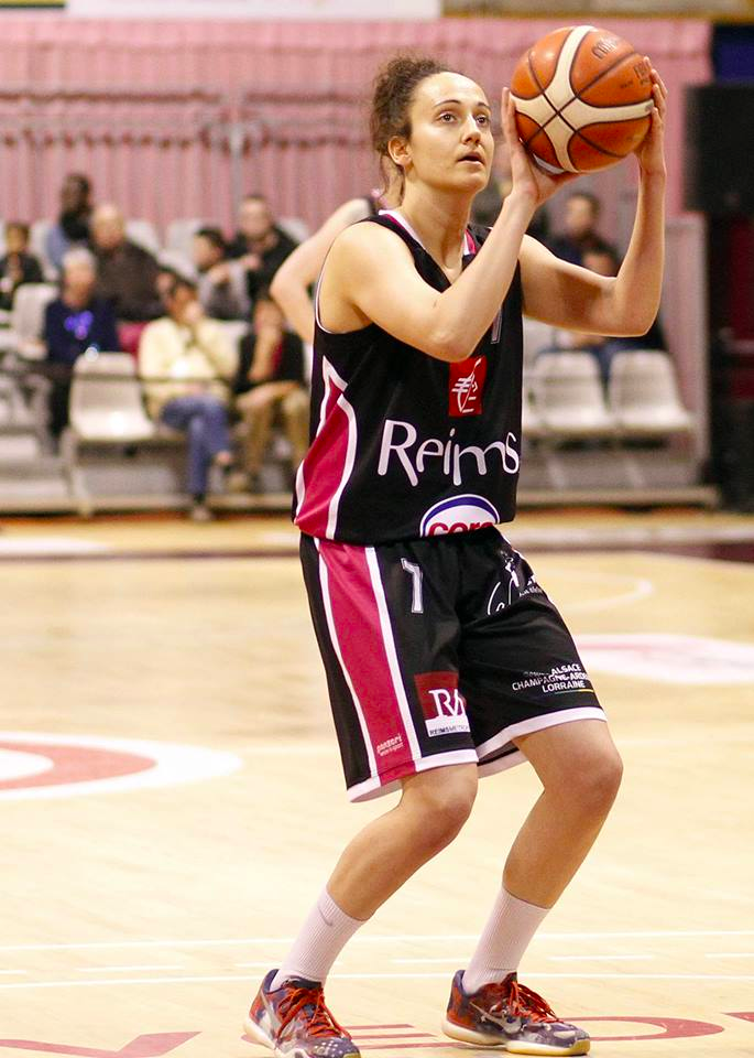 Ligue 2 : Le beau shoot de Clémentine SAMSON (Reims) face à Aulnoye-Aymeries