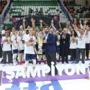 L’Université Yakin Dogu remporte la première coupe de Turquie de son Histoire