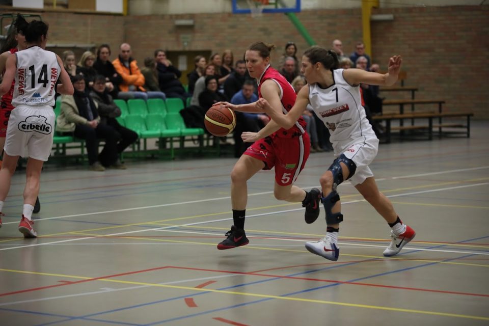 Belgique : Stéphanie DUBUC (Liège) dit « stop »