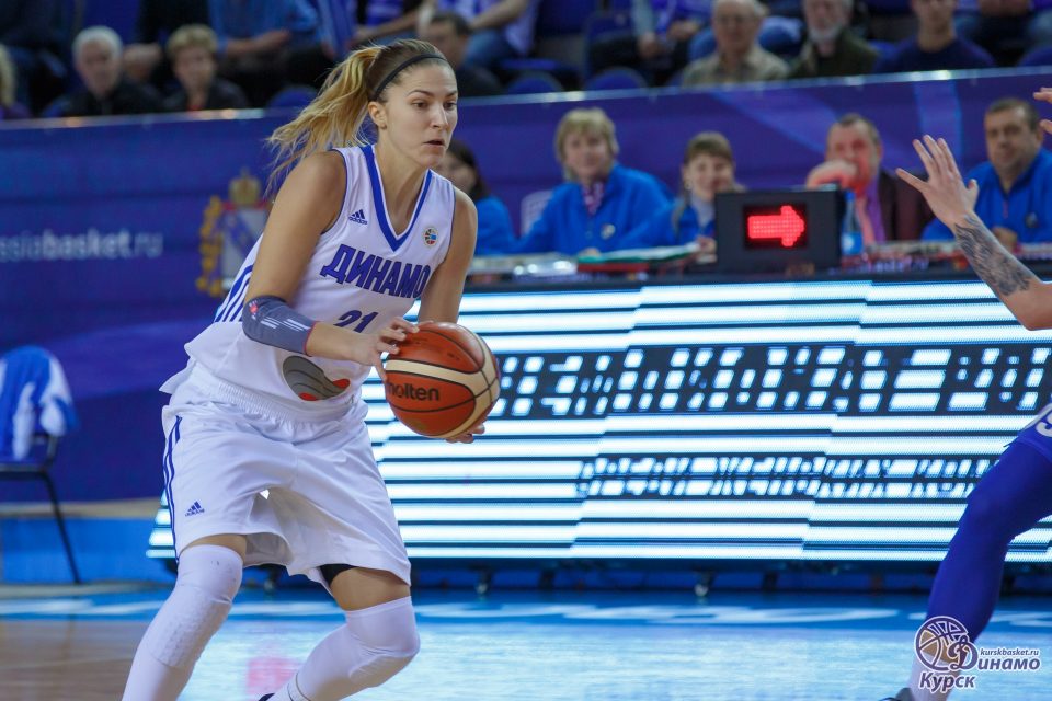 Russie : Veronika DOROSHEVA signe à Enisey