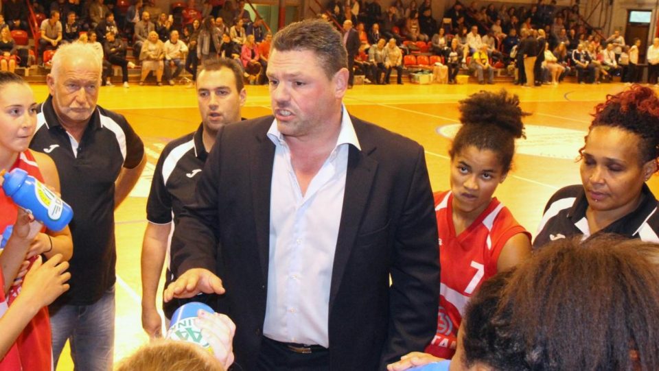 Belgique : Mike DE KEYSER n’est plus le coach de Charleroi