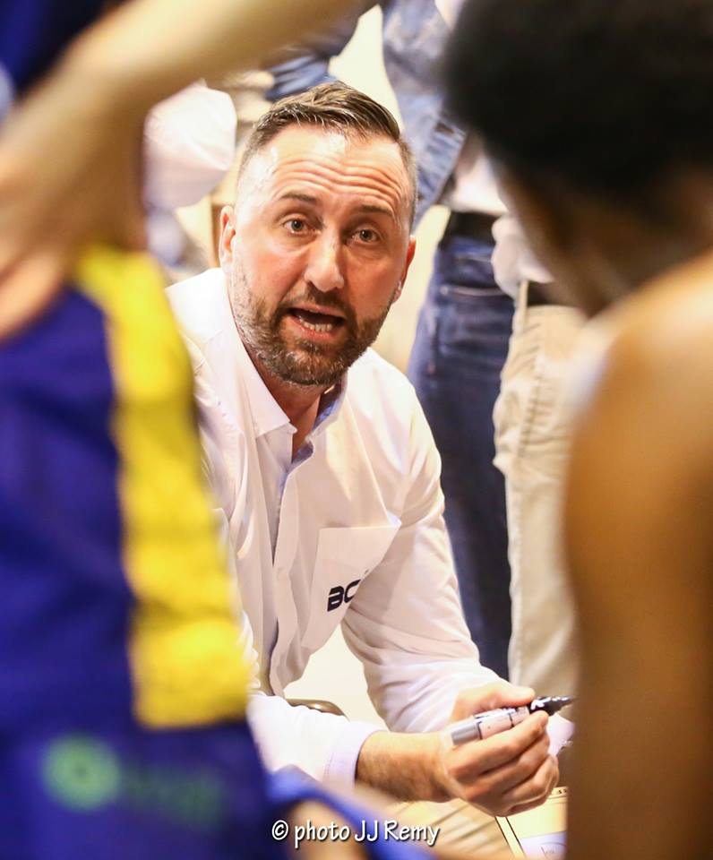 NF1 : Carlos NEIRA suspendu de ses fonctions sur le banc du Soler