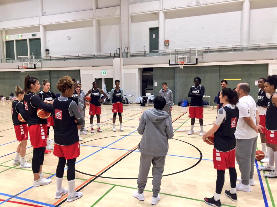 La Minute Inside – Premier entraînement finlandais pour les Bleues