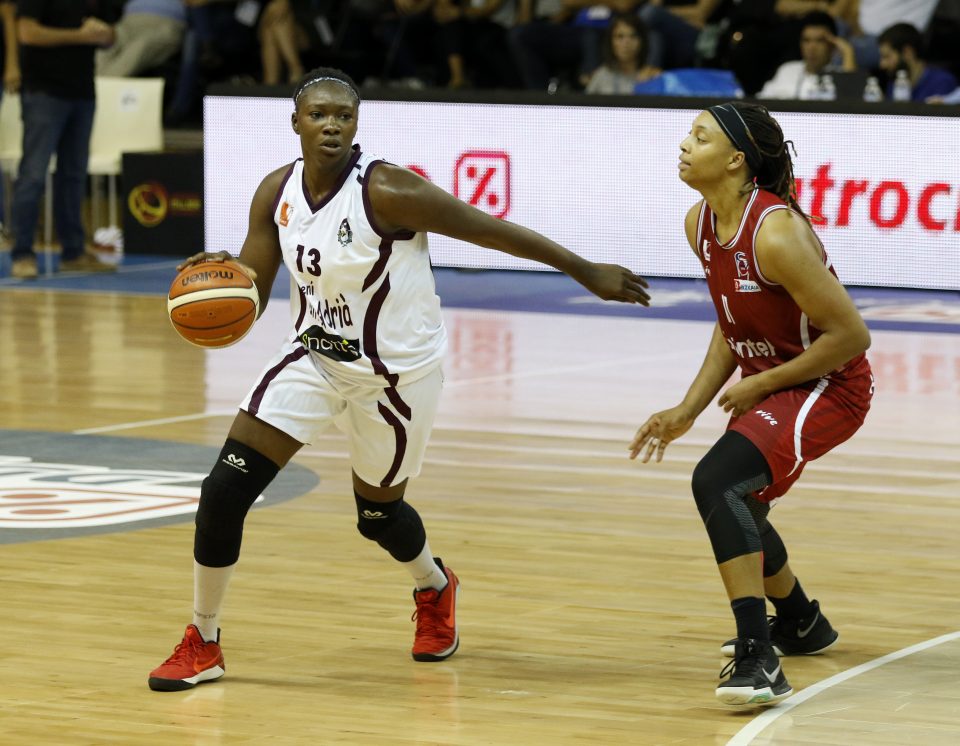 LFB Mariam COULIBALY signe à Landerneau Bretagne Basket Postup.fr