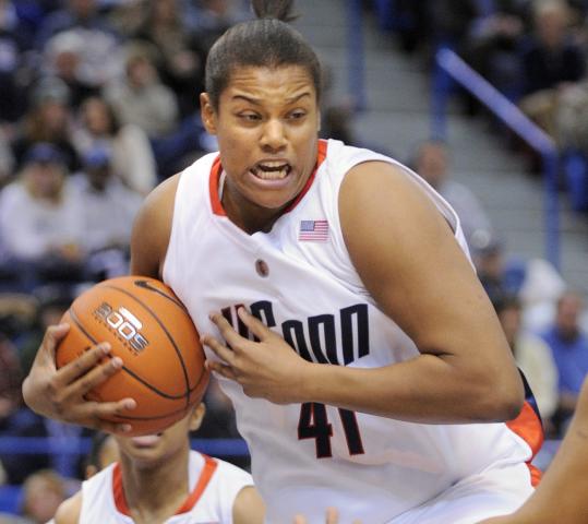 Turquie : Kaili McLAREN et Lara YAVAS débarquent à Izmir