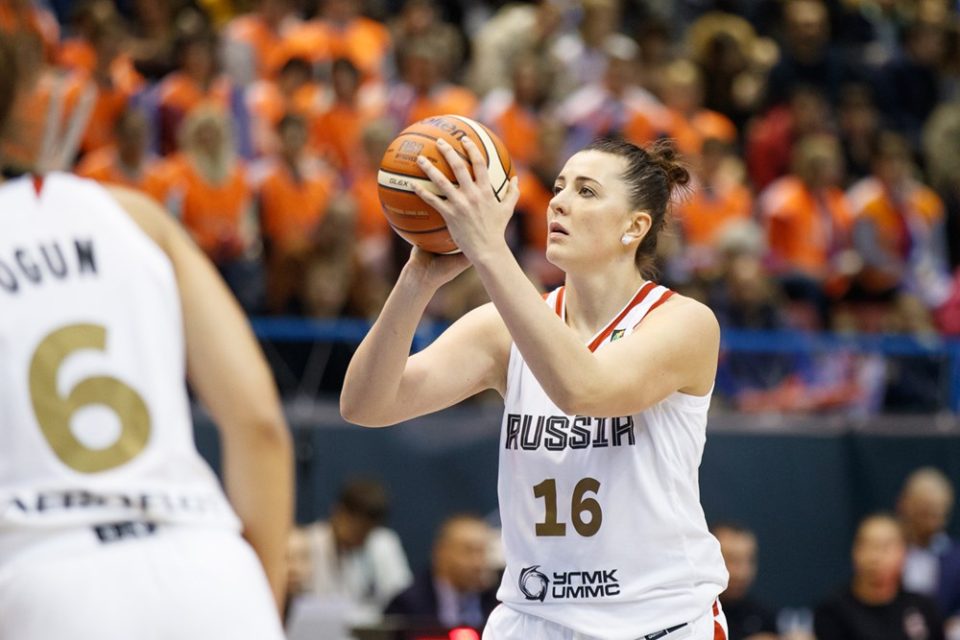 Euro 2019 : La Slovénie accrochée par la Roumanie, Carton russe, l’Espagne tranquille