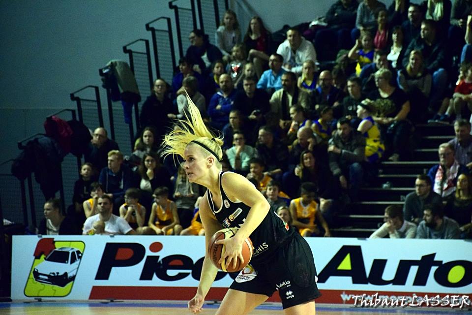 LFB : Que devient la Lyonnaise Julie VANLOO ?