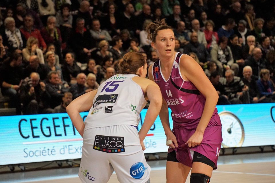 LFB : Elodie CHRISTMANN renforce la raquette du NRB