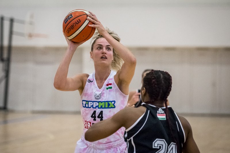 Espagne : Shelby CHESLEK s&rsquo;engage avec l&rsquo;Université de Ferrol