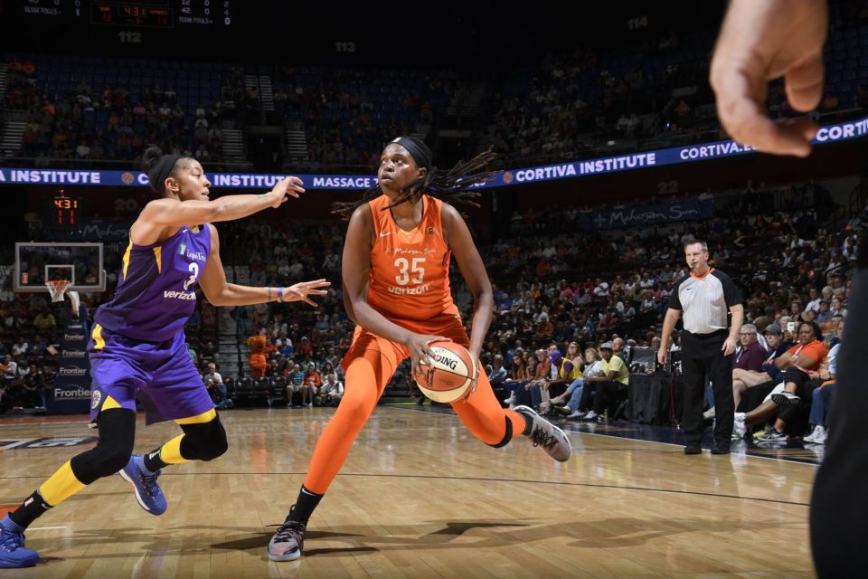 WNBA : Jonquel JONES (Connecticut) désignée meilleure 6ème joueuse