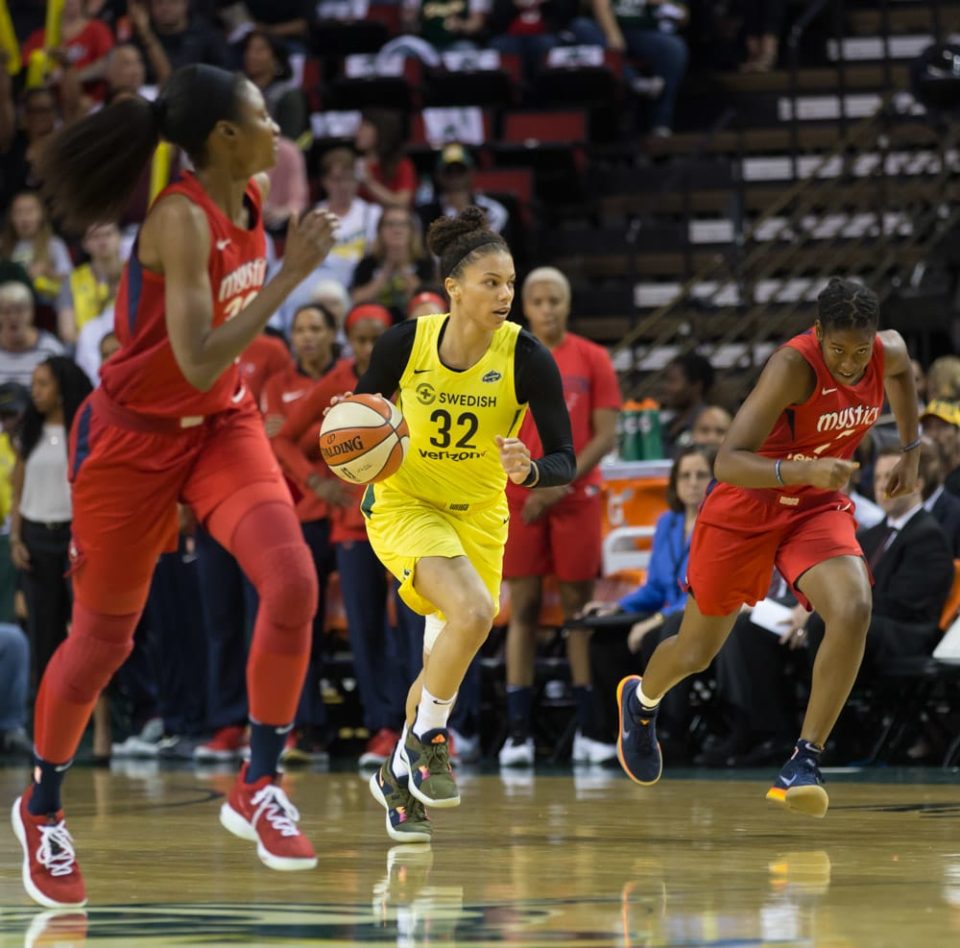 WNBA : Seattle double la mise et se rapproche d&rsquo;un troisième titre