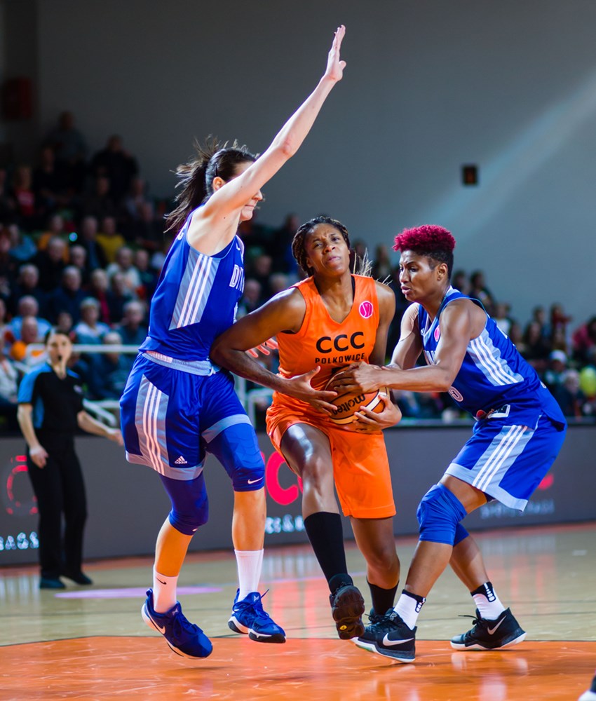 LFB : Landerneau Bretagne Basket recrute Bria HOLMES