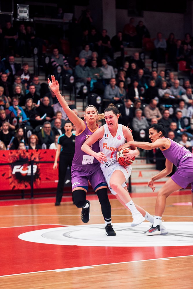 Haley PETERS (Charleville-Mézières) élue Meilleure Ailière de l’Euroligue 2018-2019