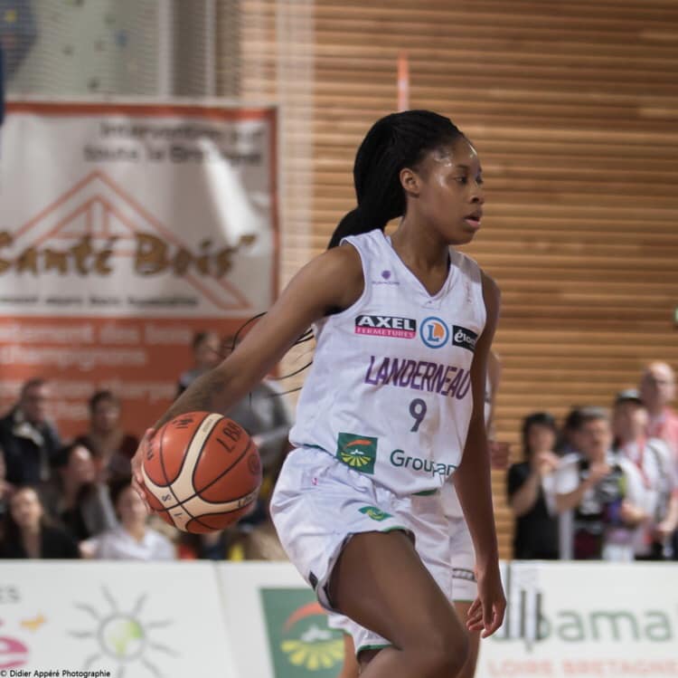 LFB : Bria HOLMES quitte (déjà) Landerneau Bretagne Basket