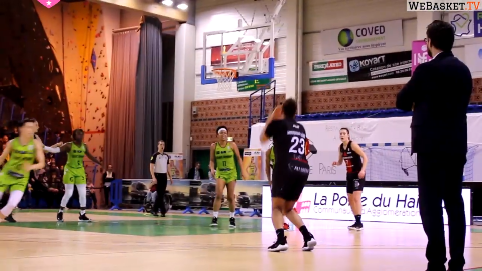 LFB : Le passing game de Charleville-Mézières conclu par un panier à 3 points de Kaleena MOSQUEDA-LEWIS à St Amand
