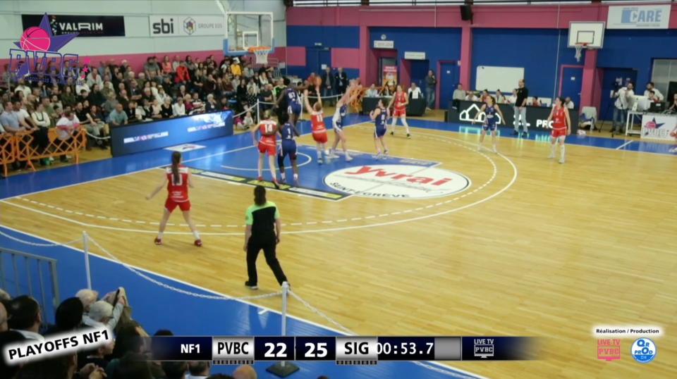 Playoffs NF1 : Le contre du match de Ramata DIAKITE (Voiron) face à Graffenstaden