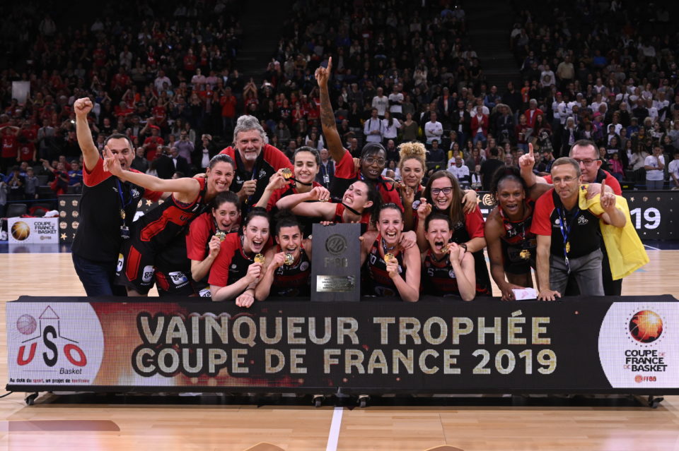 Le Trophée Coupe de France pour les Magiciennes
