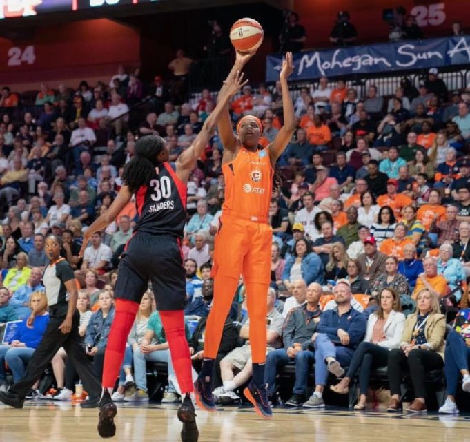 WNBA : Le Sun brille de mille feux