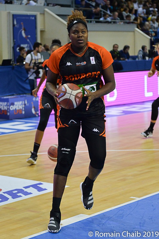 LFB : Finalement, Isabelle YACOUBOU (Bourges) n’ira pas à Tarbes ce week-end