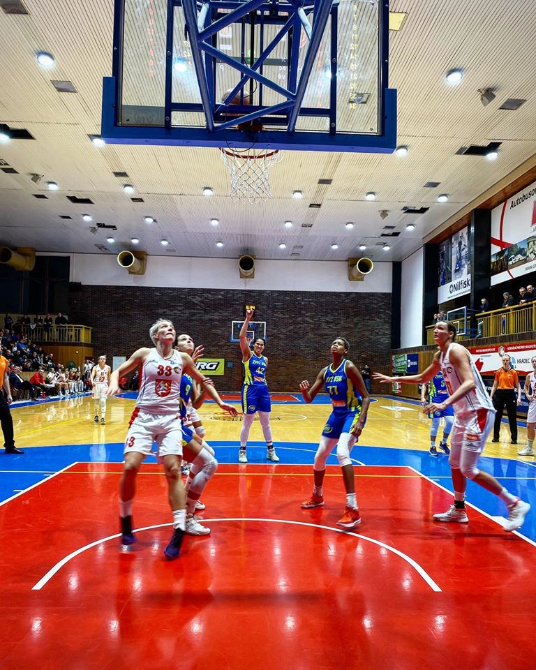 Rép. Tchèque : L’U. S. K. Prague et K. P. Brno consolident leur avance sur leurs poursuivants immédiats