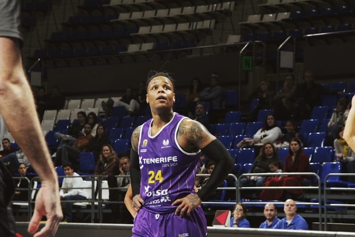 Espagne : D’Andra MOSS a quitté Tenerife