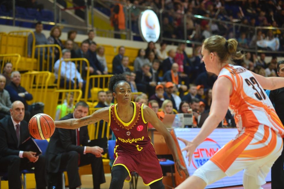 Russie : Fin de saison pour Yvonne TURNER (Orenbourg)