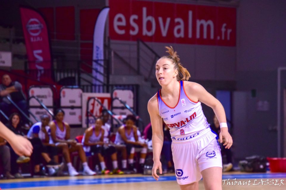 Belgique : Une ex-Villeneuvoise et Rezéenne signe à Charleroi, un promu commence à recruter