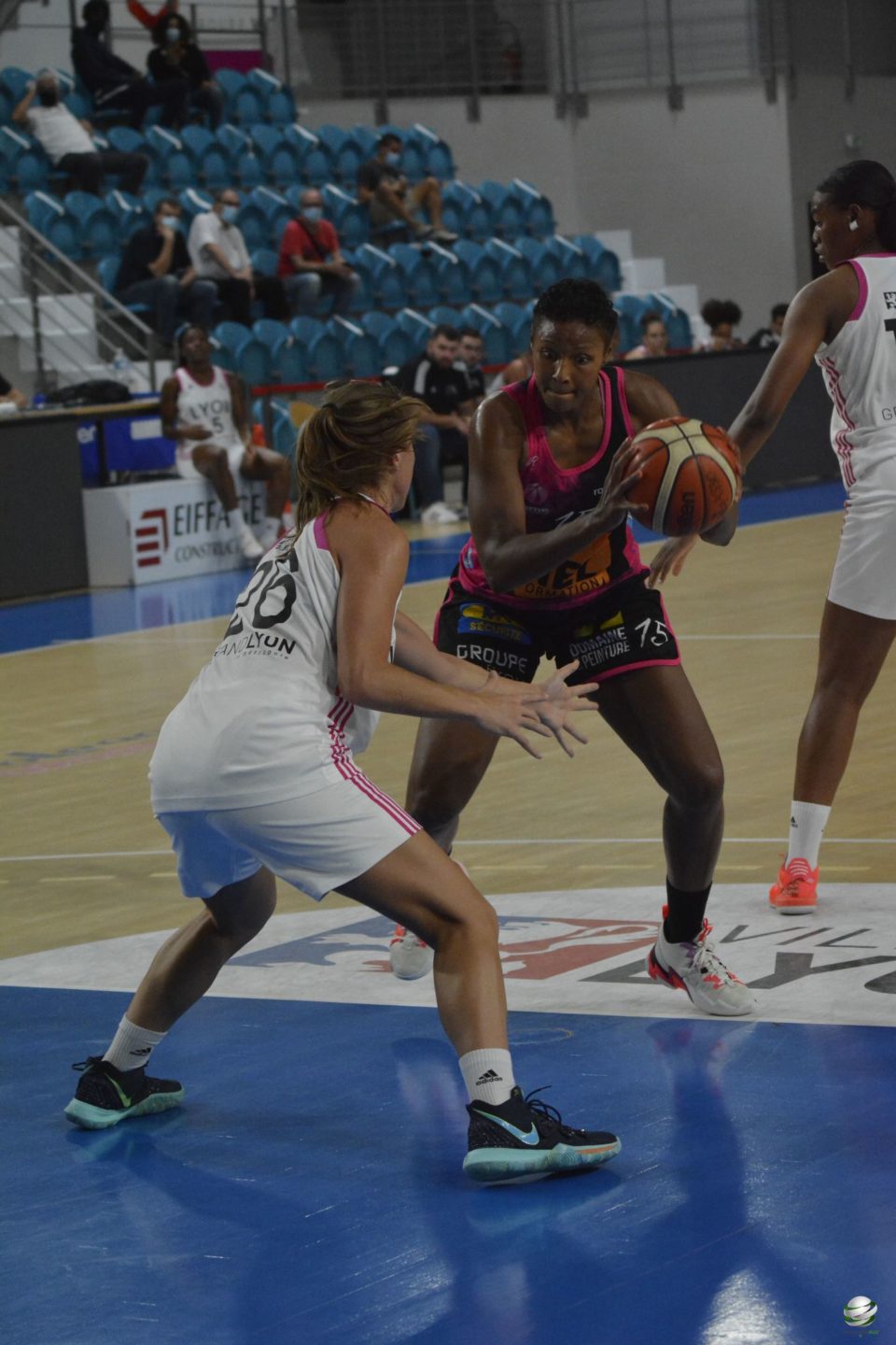 NF1 poule B : Nice et Roanne déjà dans le coup, Le Poinçonnet et Colomiers vainqueurs dans la douleur