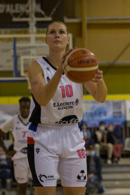 NF1 : Najat OUARDAD et Cécile BAUDY pas conservées à Alençon