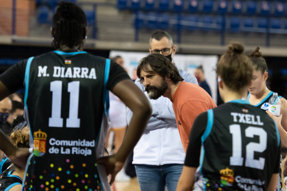 Espagne : Cesar ANEAS rempile sur le banc du Campus Promete