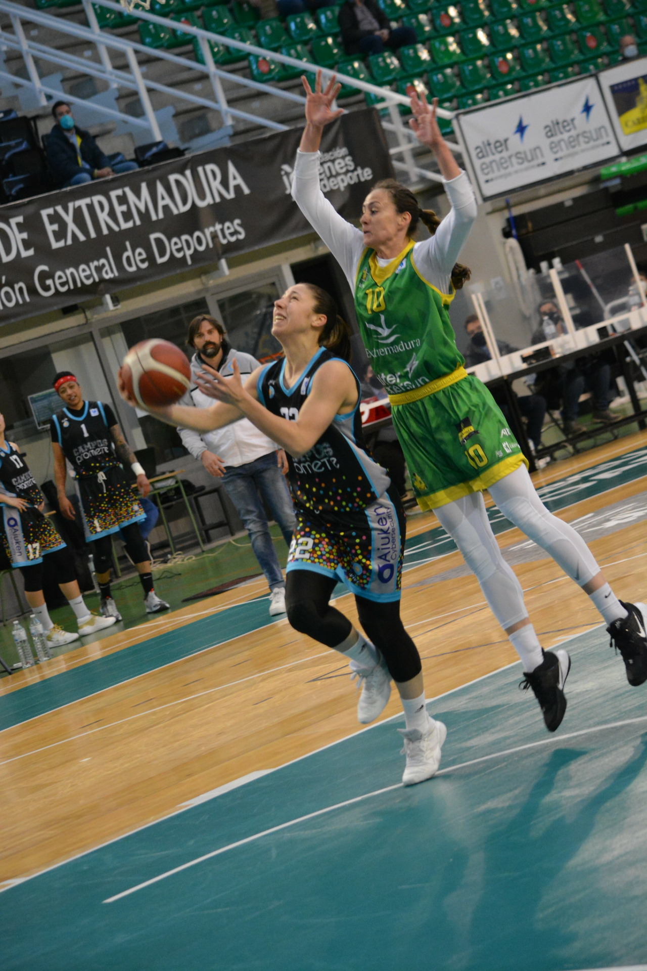 Espagne : Laia FLORES à Gérone dès maintenant et pour les 2 prochaines saisons