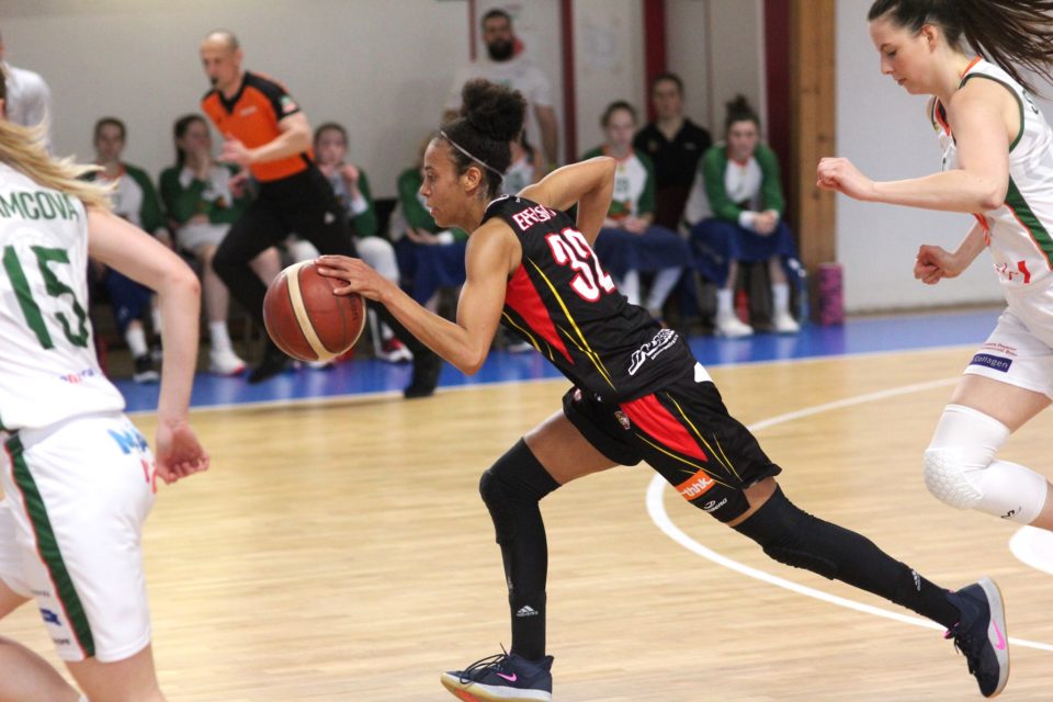 Rép. Tchèque : L’U. S. K. Prague poursuit son sans-faute, Hradec Kralové en ballotage favorable