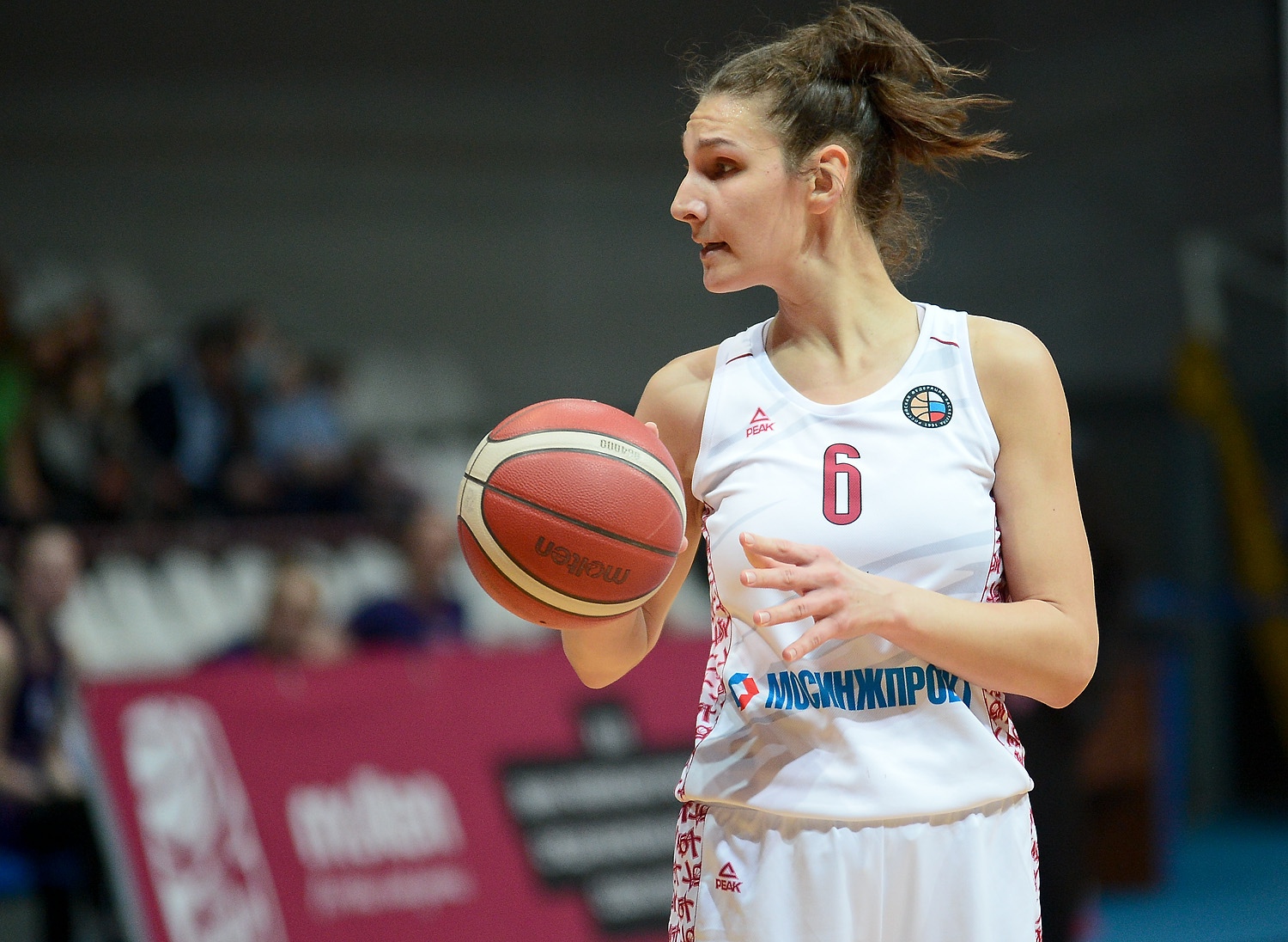 Russie : Moscou B. A. a un pied sur le podium