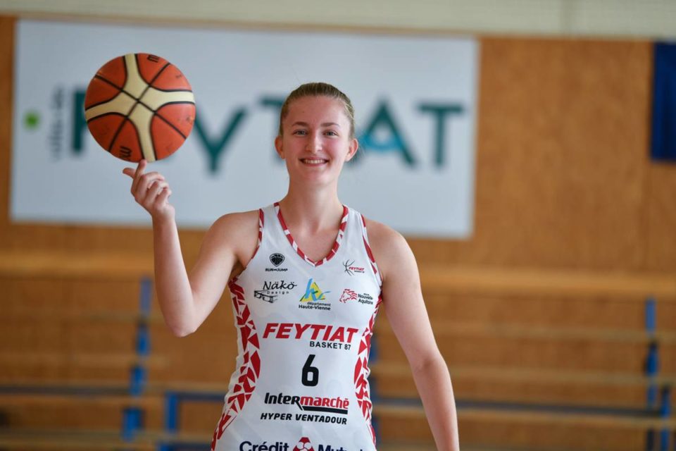 NF1 : Emilie RAYNAUD prolonge à Feytiat