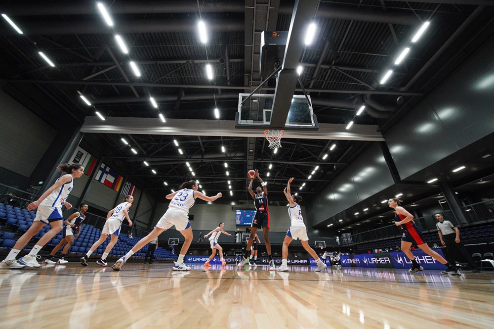 Challenger U16 : la France et Dominique MALONGA continuent leur chemin en tête du classement.