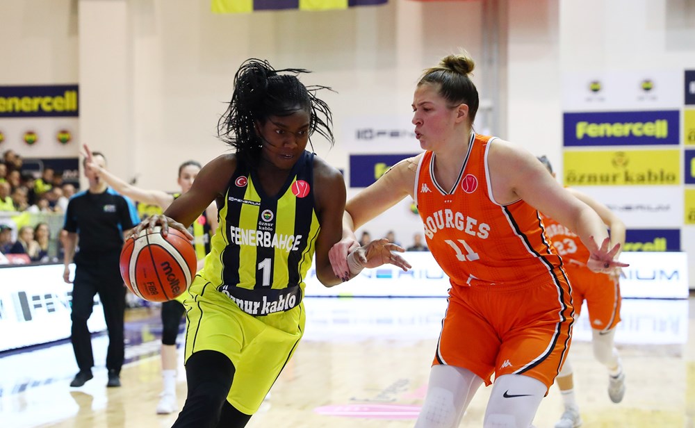 Turquie : Elizabeth WILLIAMS revient à Fenerbahçe