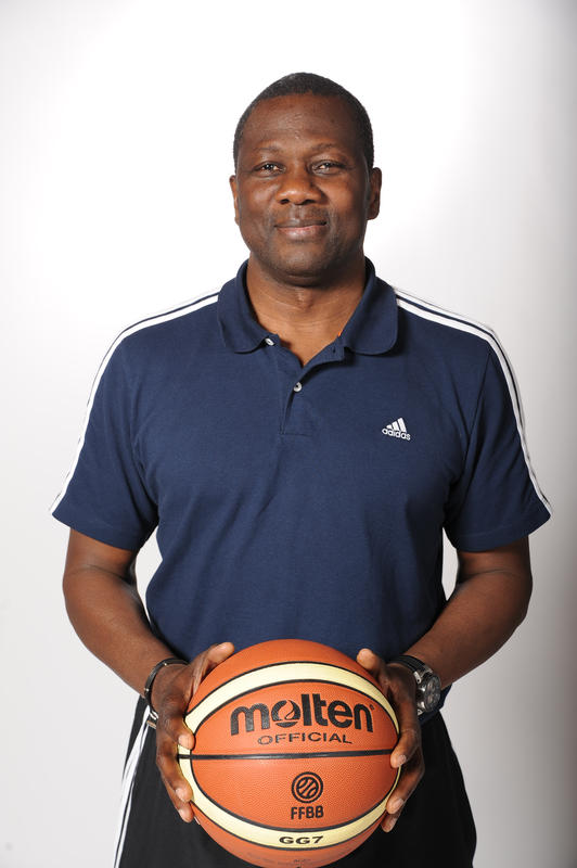 Jean-Aimé TOUPANE est maintenu à la tête des Bleues