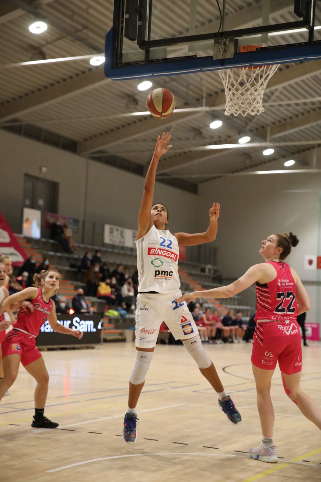 Belgique : Ziomara MORRISON rempile à Kangoeroes Malines, Laarne recrute une jeune arrière