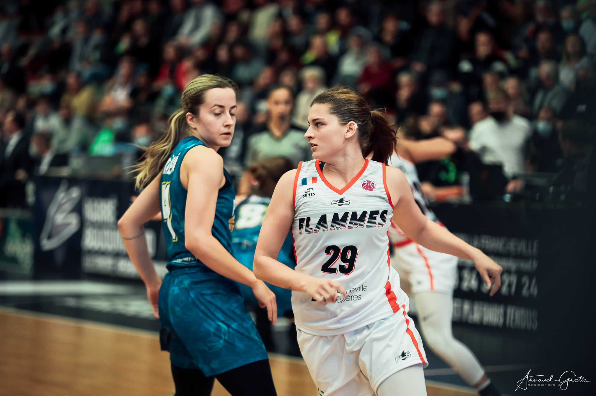 Ligue 2 : Mondeville fait revenir une meneuse formée au club, Charnay se renforce sur le poste d’arrière