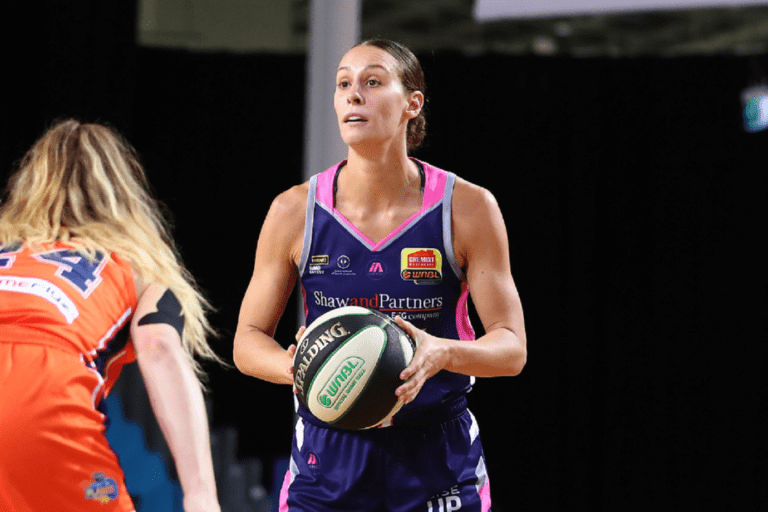 Australie : Adelaïde bascule en tête