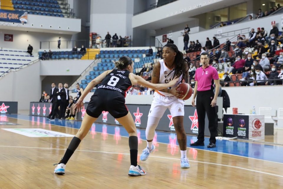 Turquie : Nesibe Aydin maintient la cadence malgré la pression de C. B. K. Mersin qui n’a pas joué tous ses matches