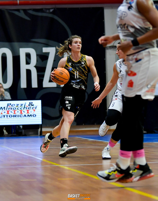 Italie : Lucques se débarrasse facilement de Bologne