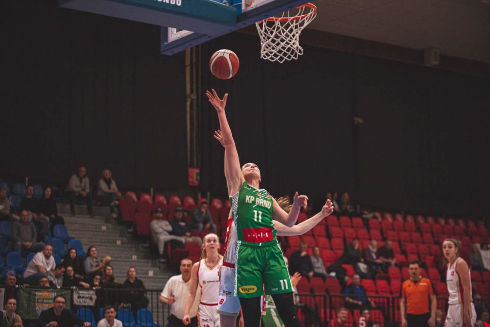 Rep. Tchèque : Hradec Kralové et K.P. Brno reviennent dans la course, Zabiny Brno déroule